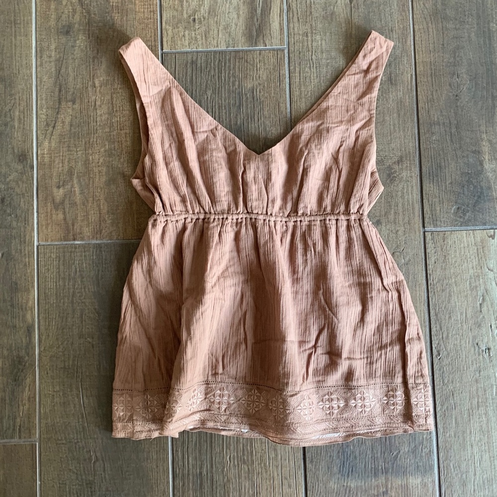 🟡3 for $15🟡 BCBG Tank - Picture 2 of 4